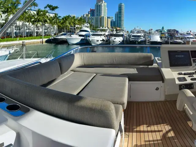 Azimut 66