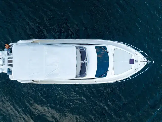 Ferretti Yachts 53