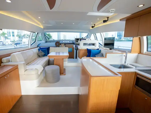 Ferretti Yachts 53