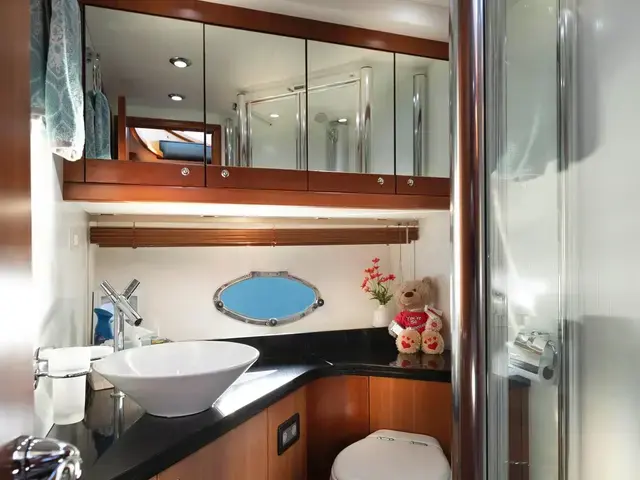 Sunseeker 66'