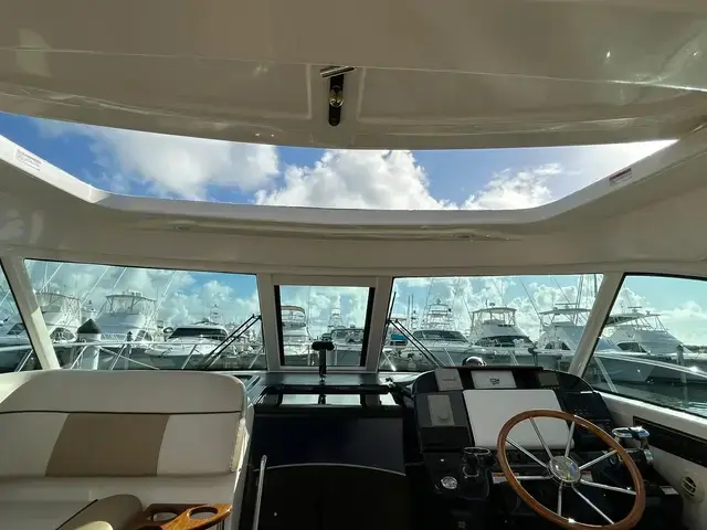 Tiara 36'