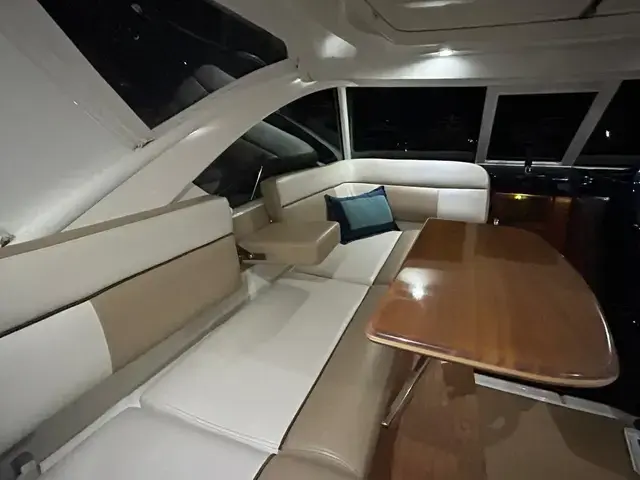 Tiara 36'