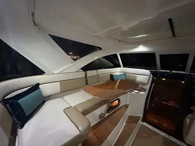 Tiara 36'