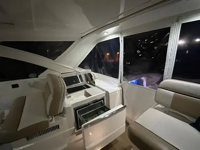 Tiara 36'