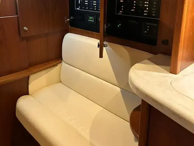 Tiara 36'