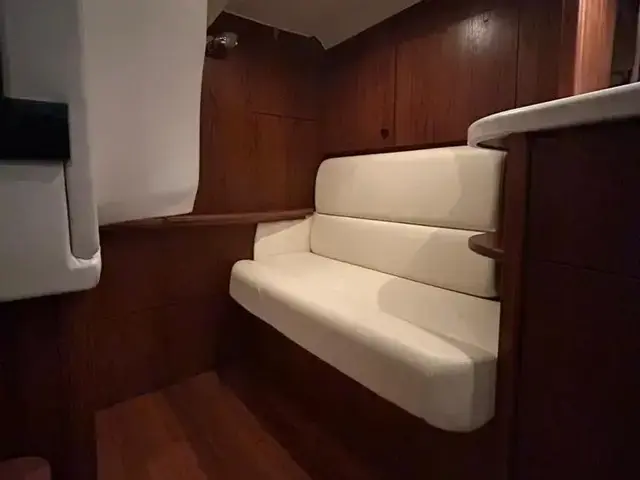 Tiara 36'