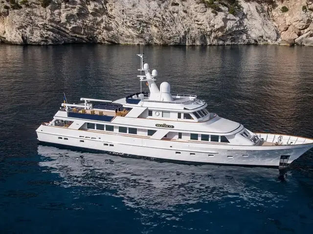 Feadship 125'