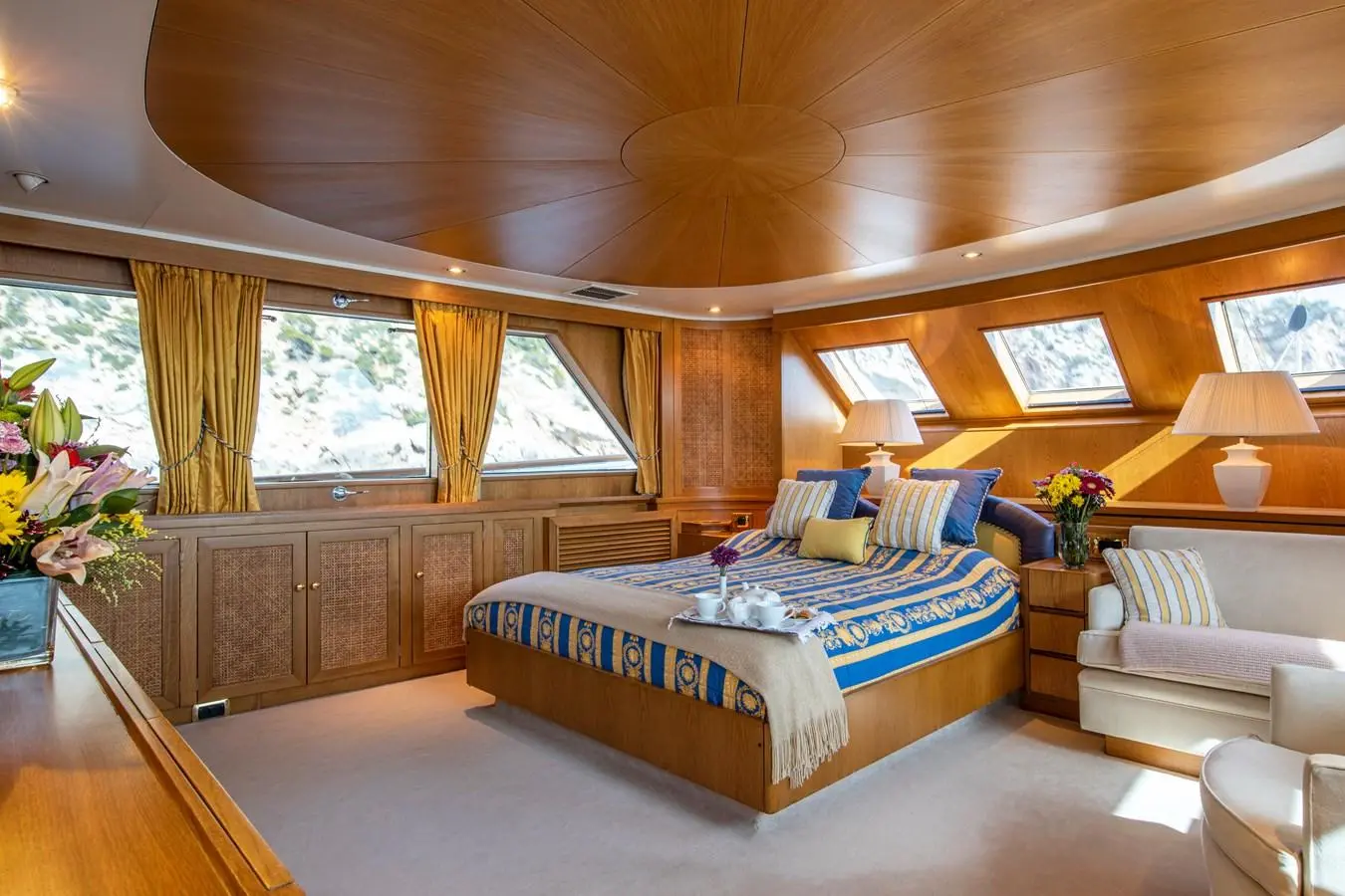 1982 Feadship 125'