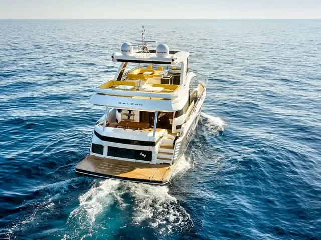 Galeon 680 Fly