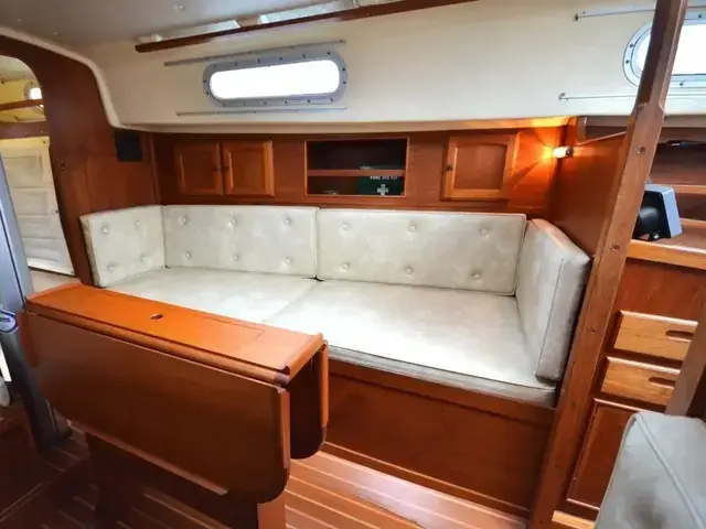 Contessa 32