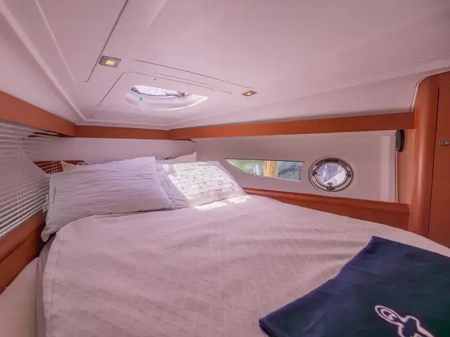 Beneteau 38'