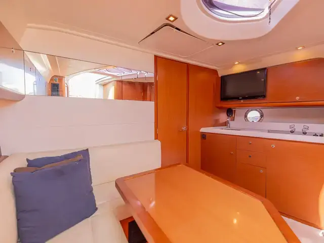 Beneteau 38'