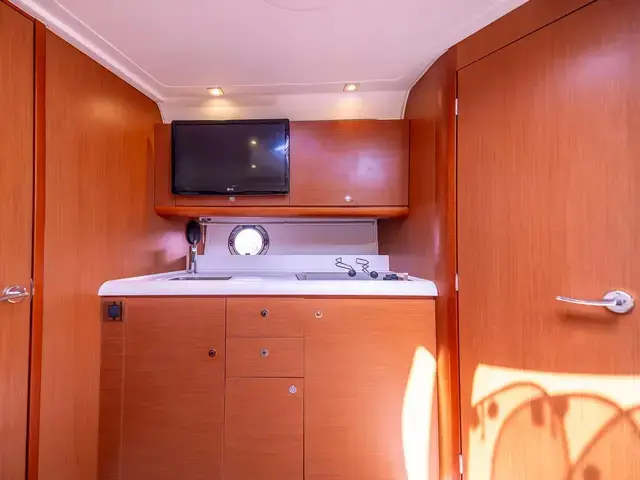 Beneteau 38'