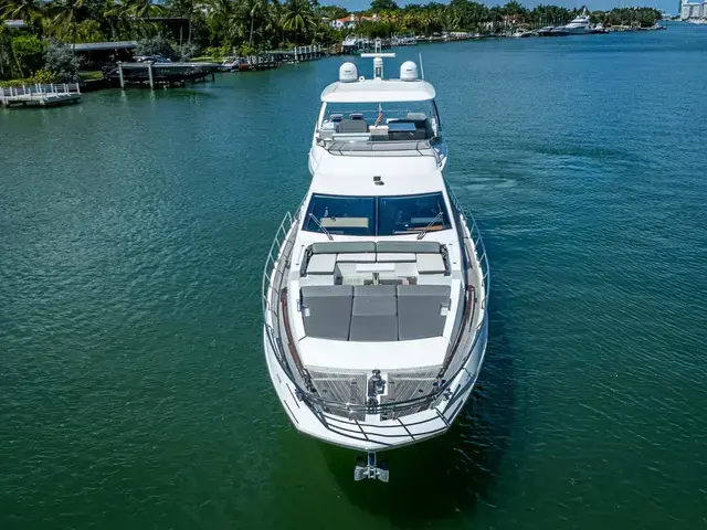 Azimut 72