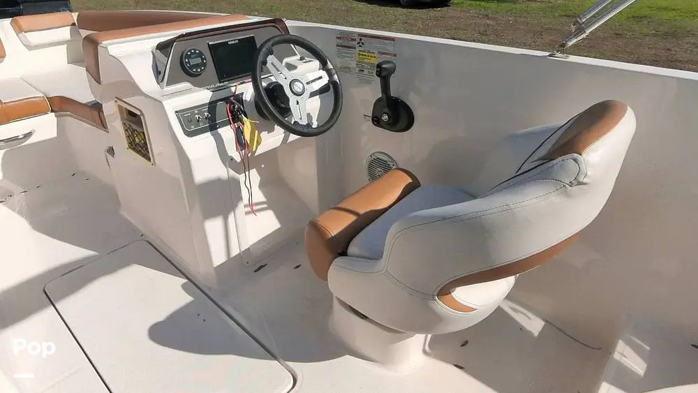 2023 Bayliner dx 2000