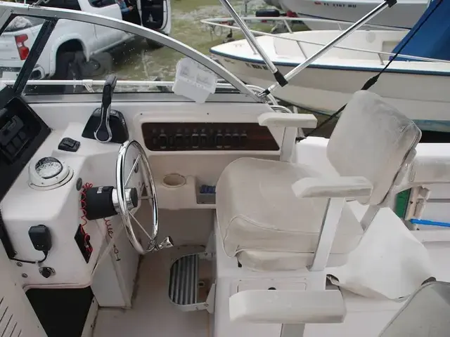 Grady White Seafarer 228