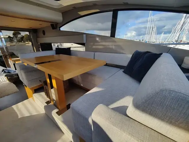 Sunseeker Predator 53