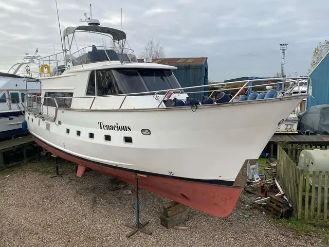 ASKHAM Bullet 52