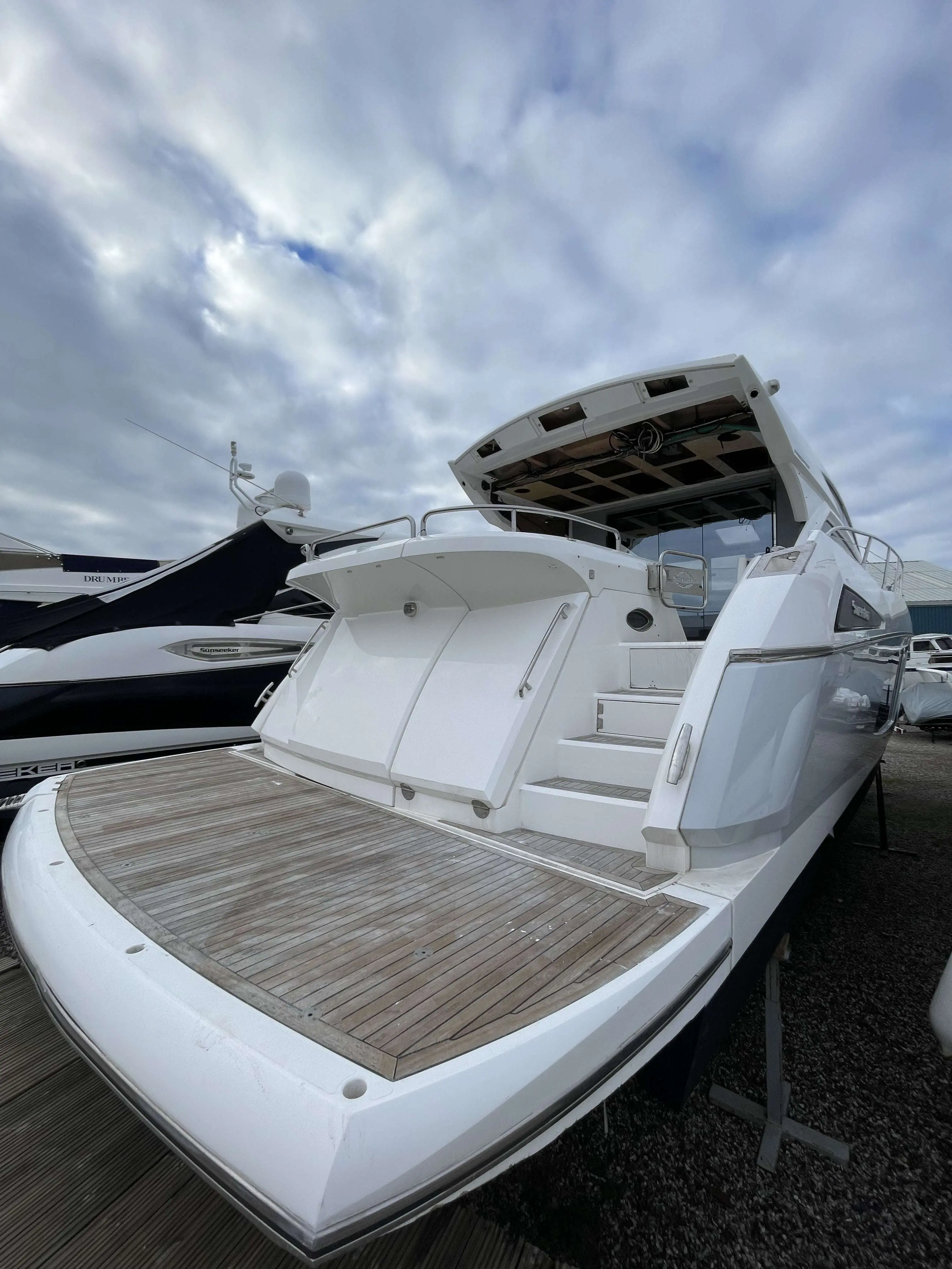 2016 Sunseeker predator 57