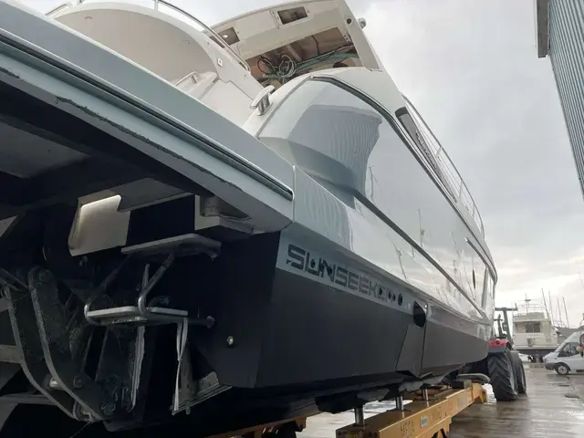 Sunseeker Predator 57