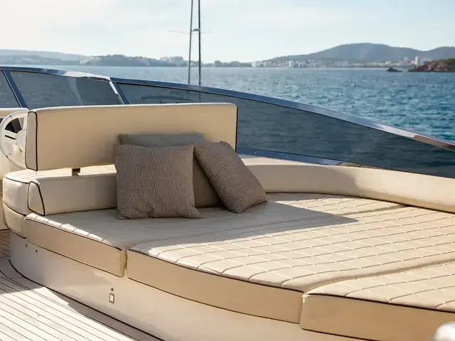 Azimut 75