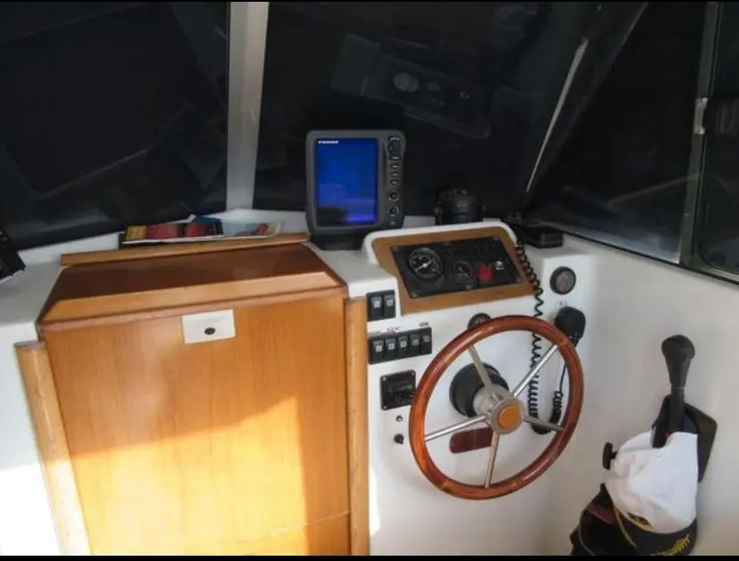 1998 Beneteau antares 620 fishing