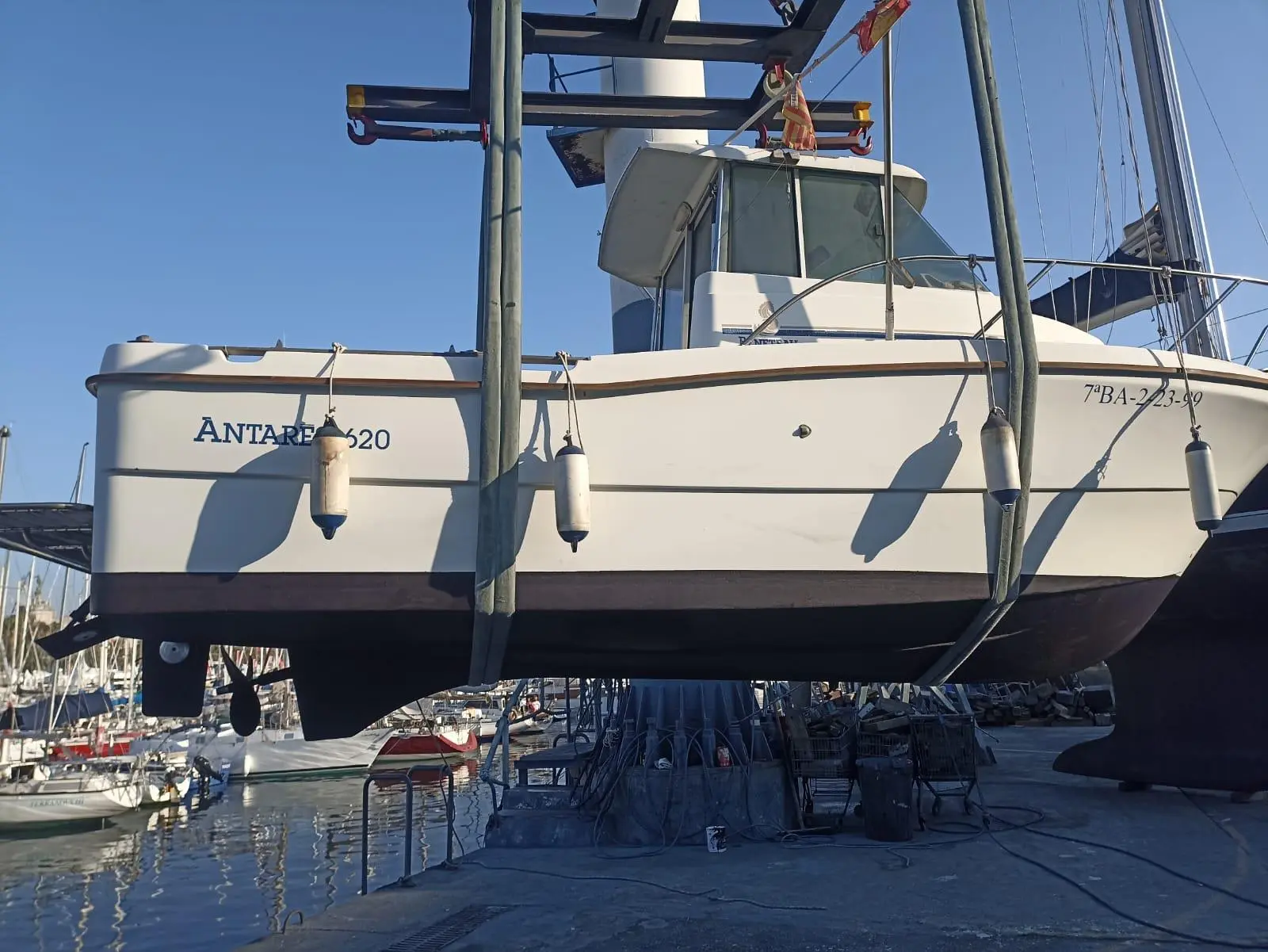 1998 Beneteau antares 620 fishing