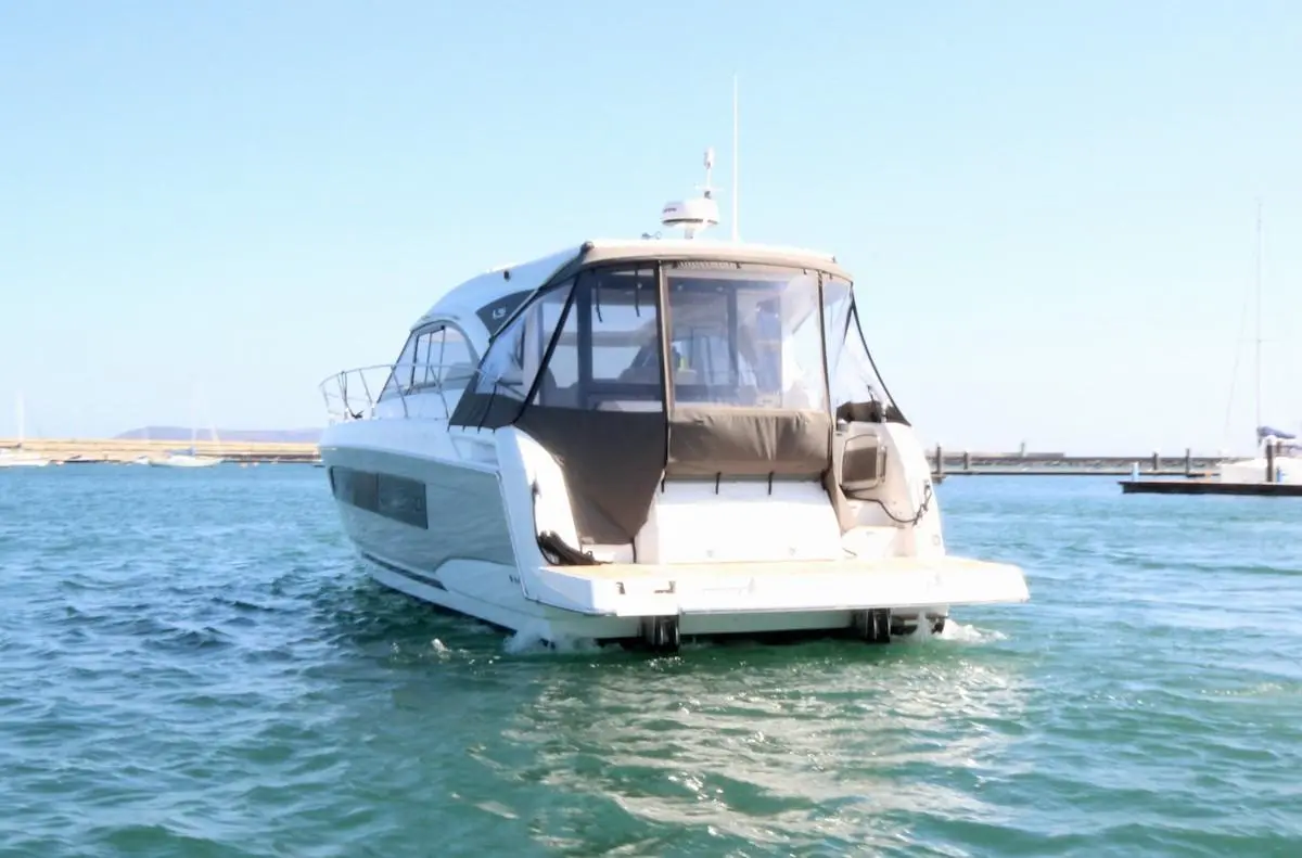 2018 Jeanneau leader 46