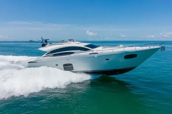 2018 Pershing 74