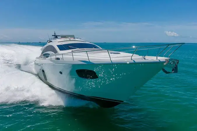 2018 Pershing 74