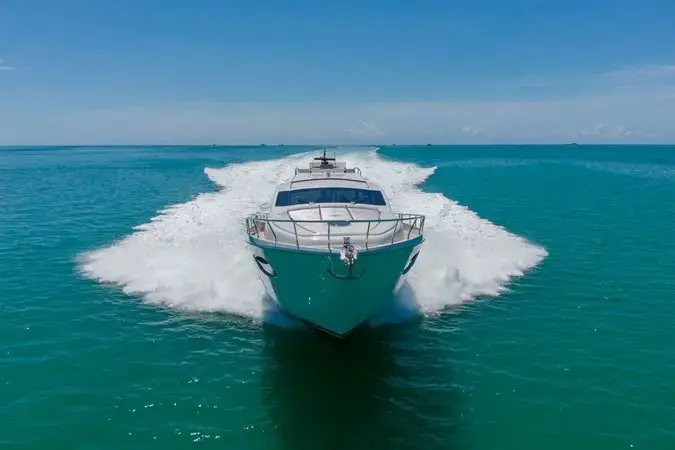 2018 Pershing 74