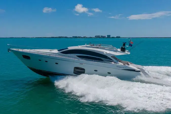 2018 Pershing 74