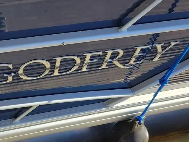 Godfrey Pontoon 2186 F Sweetwater