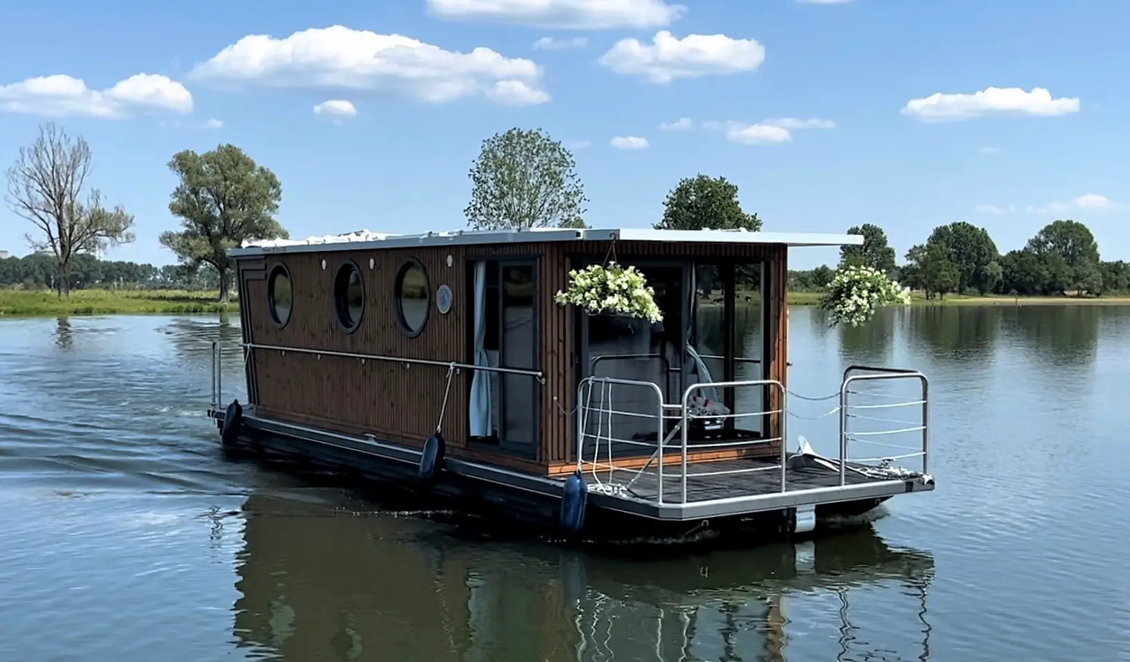 2024 Nordic ns 36 eco 23 houseboat met ligplaats