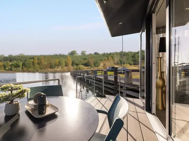 Holland Houseboat Sundeck 48 - Lemmer