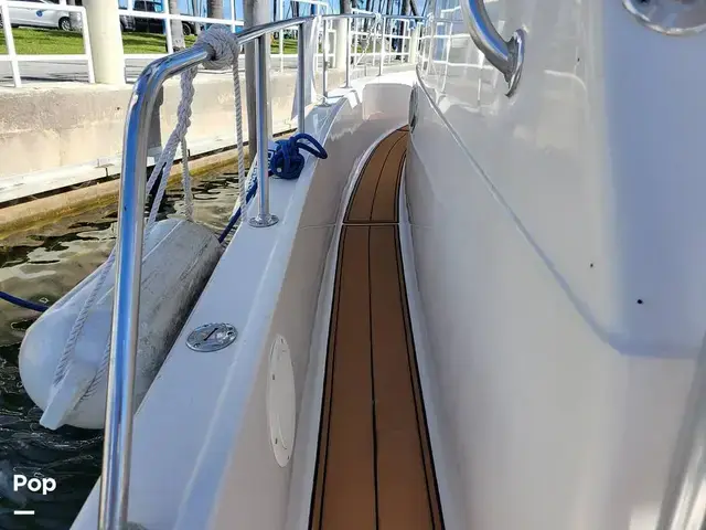 Pro Line 2950 Mid Cabin