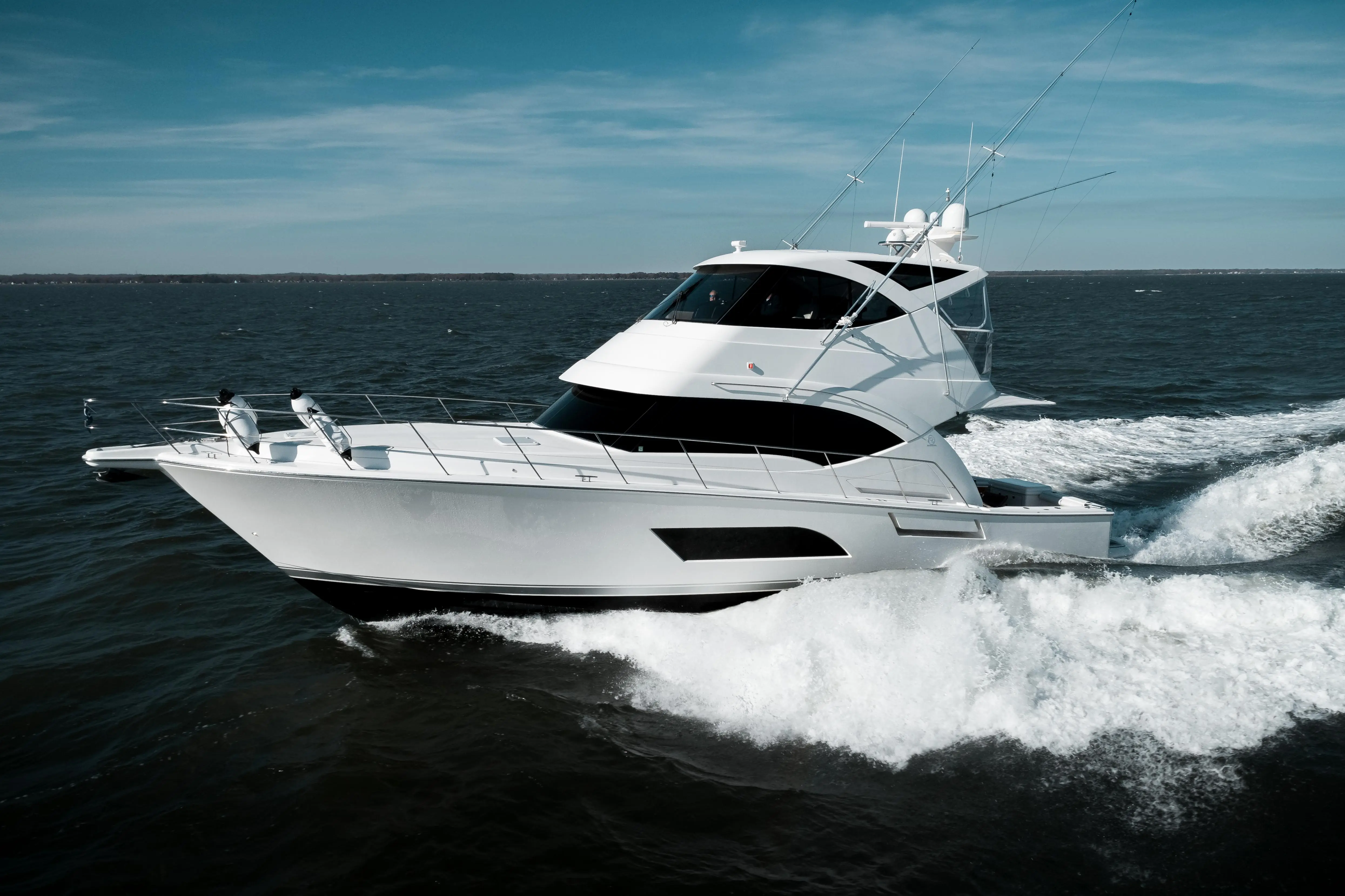 2013 Riviera enclosed flybridge 53