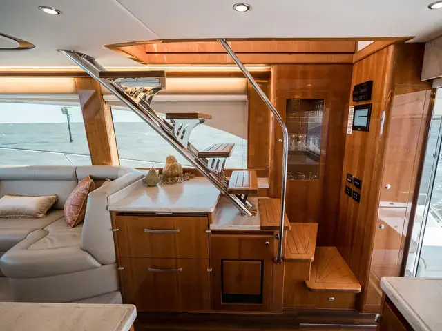 Riviera Enclosed Flybridge 53