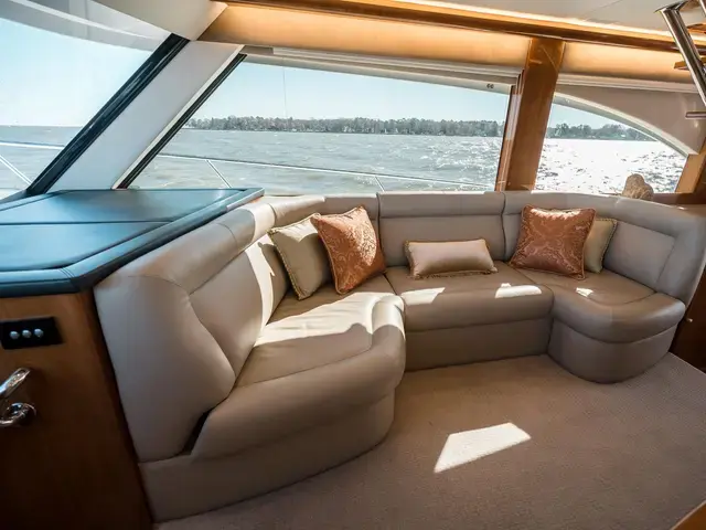 Riviera Enclosed Flybridge 53