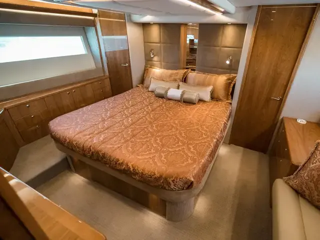 Riviera Enclosed Flybridge 53