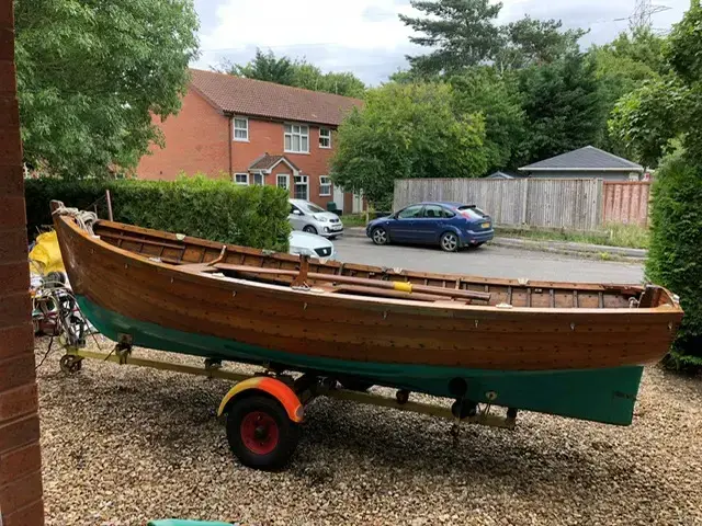 Classic 16' Bass Boat