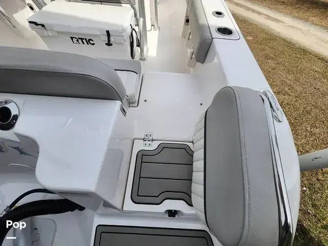 Sea Fox Boats 228 Commander