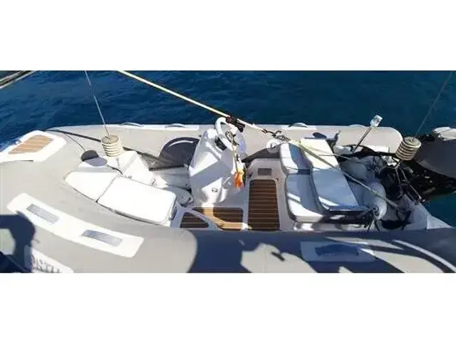 Beneteau