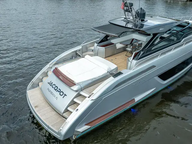 Riva 68 Ego