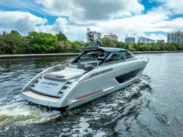 Riva 68 Ego