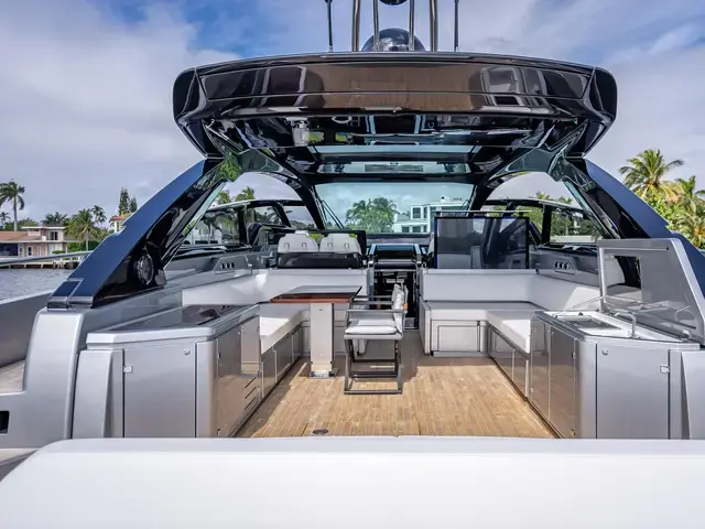 Riva 68 Ego