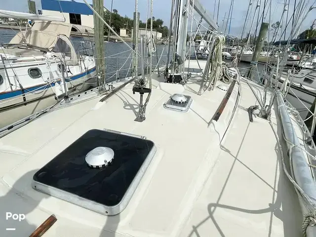 Beneteau First 42