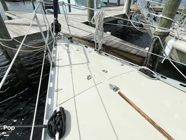 Beneteau First 42