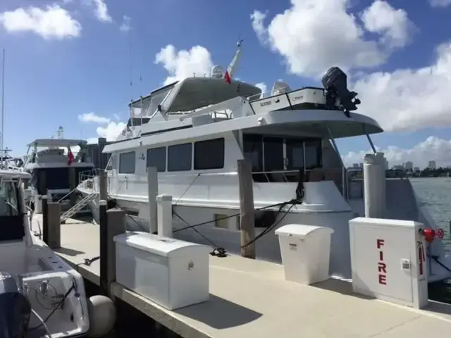 Hatteras Sport Deck