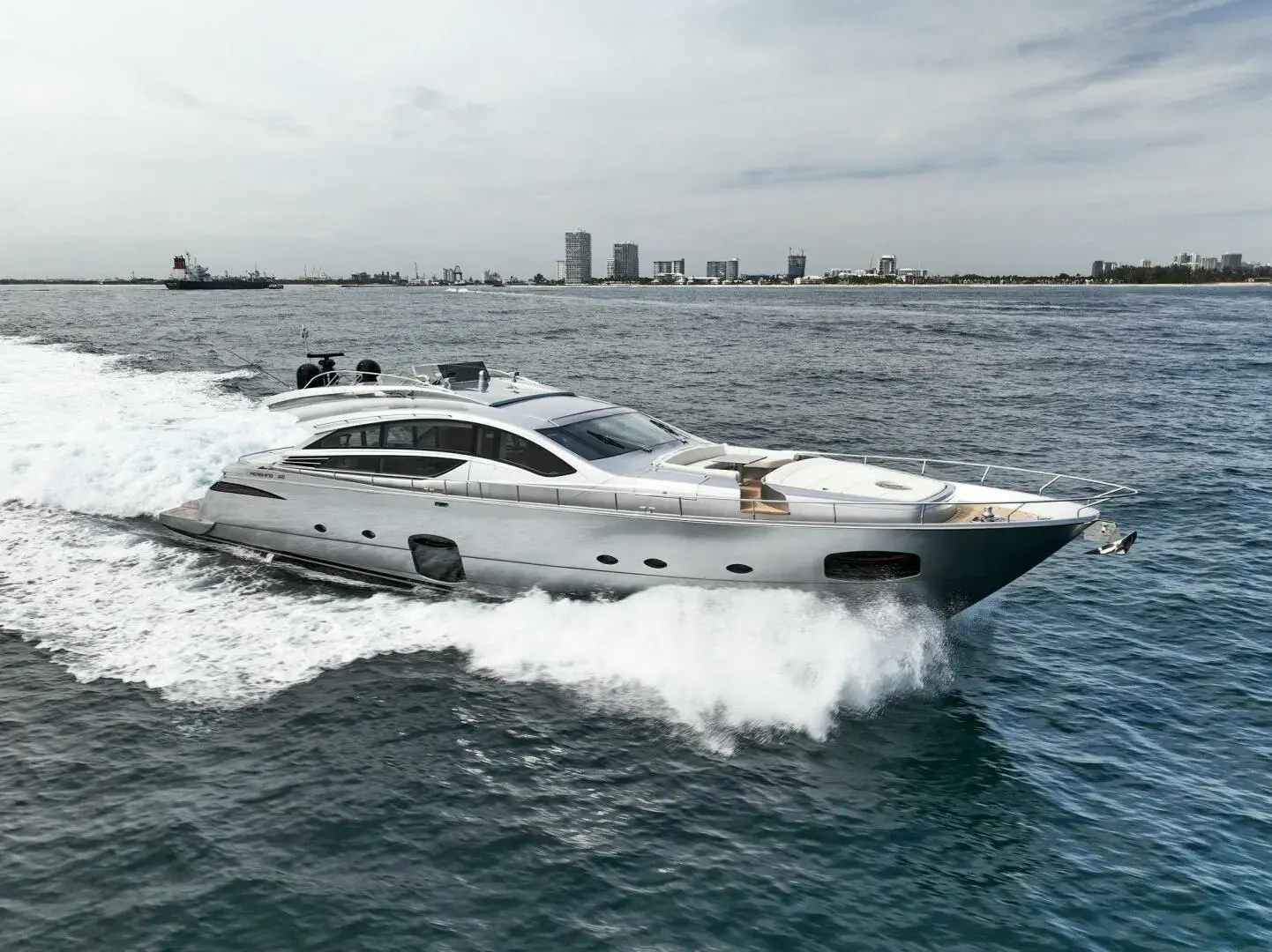 2017 Pershing express cruiser